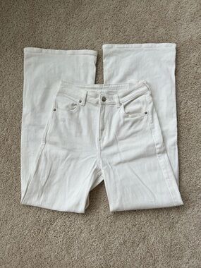 H&M white high rise jeans, size 4